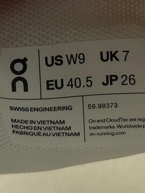 On Cloud 5 REFLECTIVE LIGHTWEIGHT Womens Size 9 Running Shoes Sneakers White - Picture 13 of 15